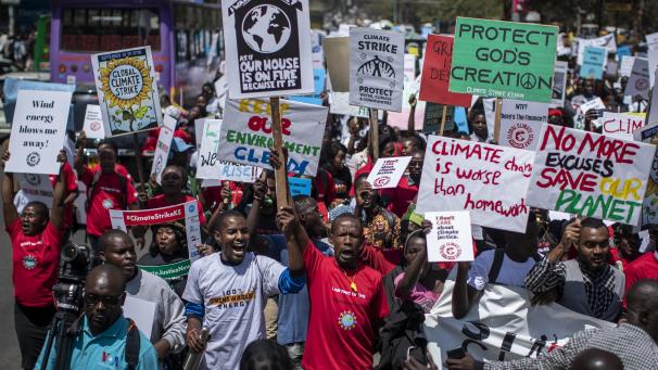 <p>Auch in Nairobi gingen Tausende für eine andere Klimapolitik auf die Straße.</p>