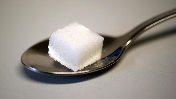 <p>Im Rahmen der „Woche des Herzen“ weist die Herzliga auf die Gefahren von übermäßigem Zuckerkonsum hin.</p>