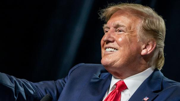 <p>Die Aussicht auf ein mögliches Amtsenthebungsverfahren gegen Präsident Trump spaltet die USA zutiefst.</p>