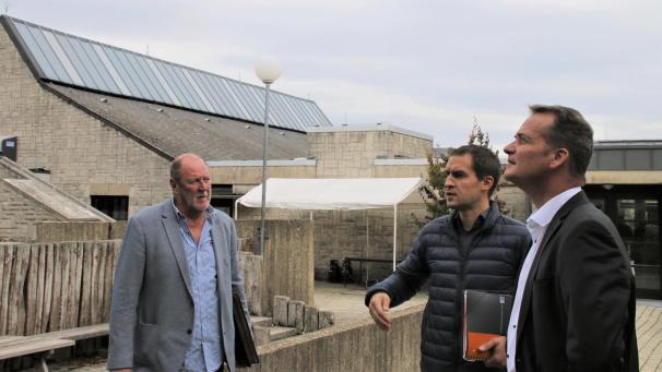 <p>Dieses Bild entstand beim Besuch in Worriken: Oliver Paasch (ganz rechts) ist dabei mit Werner Baumgarten (l.) und Björn Pfeiffer zu erkennen.</p>