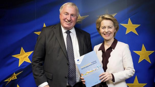 <p>Karl-Heinz Lambertz und Ursula von der Leyen</p>