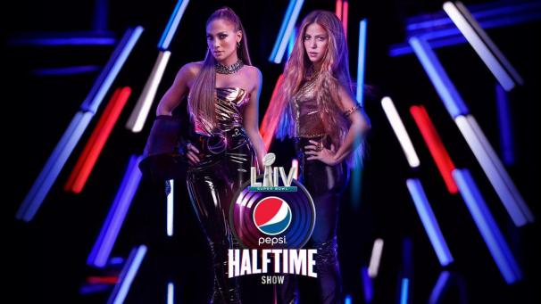 <p>Die zwei Latinas Jennifer Lopez (l.) und Shakira (r.) werden den Zuschauern während der Halbzeitshow einheizen.</p>