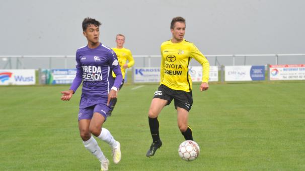<p>Neben Carlo Evertz (rechts) spielt in Zukunft auch sein Bruder Ingo für den RFC Raeren-Eynatten.</p>