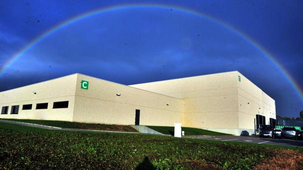 <p>In Irland glaubt man, dass  am Ende  eines  Regenbogens  ein Schatz verborgen liegt. Insofern darf die Beschützende Werkstatt das Himmelszeichen, das zur Einweihung erstrahlte, vielleicht auch als Glücksbringer deuten.</p>