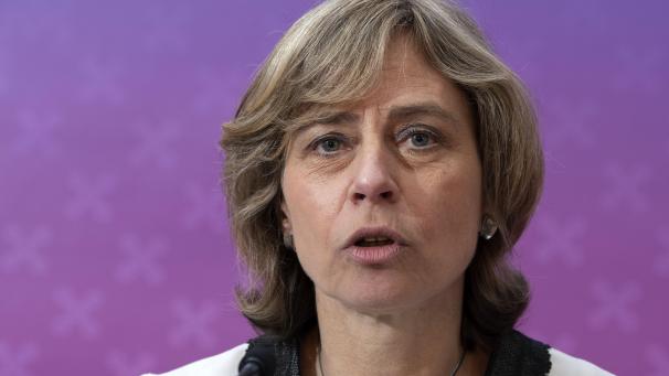 <p>Beim niederländischen Telekom-Konzern KPN ist die Belgierin Dominique Leroy endgültig aus dem Rennen. Am Dienstag gab KPN den Namen des neuen Geschäftsführers bekannt.</p>