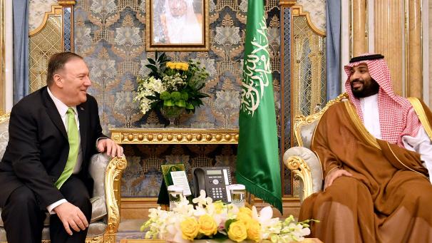 <p>Beste Freunde: Mike Pompeo (l.) traf sich noch kürzlich mit dem laut UN-Untersuchung wahrscheinlichen Auftraggeber des Mordes am Regiemkritiker Kashoggi.</p>