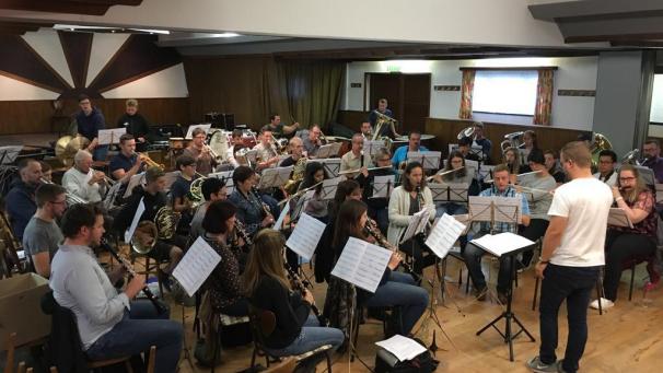 <p>Es wird intensiv für „Sounds of Galaxy“ geprobt.</p>