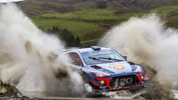<p>Typischer Dekor für die Wales-Rallye, zwölfter von 14 WM-Läufen</p>
