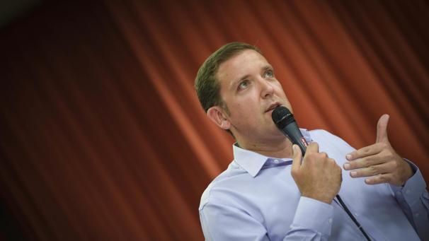<p>Lontzens Bürgermeister Patrick Thevissen tritt in der Quizshow „Septante-et-un“ an. Gemeinsam mit Bürgern aus der Gemeinde reist er in die Aufnahmestudios nach Brüssel.</p>