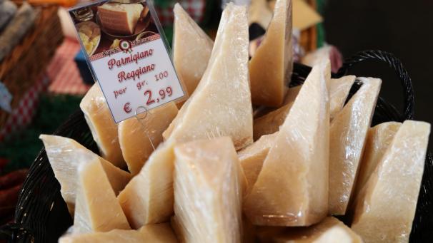 <p>Auf die Käsesorte Parmigiano Reggiano soll künftig ein Strafzoll von 25 Prozent erhoben werden.</p>