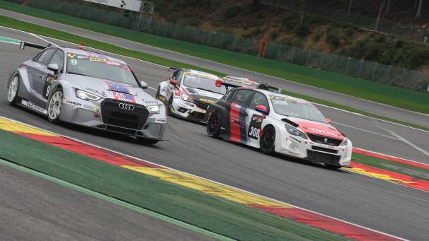 <p>Bei der Premiere von TCR Spa gingen 17 Tourenwagen an den Start.</p>