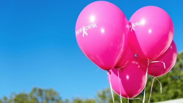 <p>„Think Pink“ setzt sich für Brustkrebsvorsorge ein.</p>