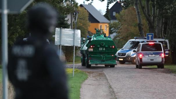 <p>Die Polizei reagierte mit einem Großaufgebot.</p>