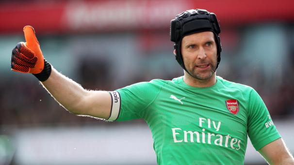 <p>Petr Cech versucht sich in seiner Freizeit als Eishockey-Keeper.</p>