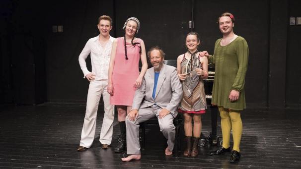 <p>Die Junge Agora ist eines der Ensembles, die bei den zweiten TheaterTagen auftreten, und zwar mit der Inszenierung „Heimatklänge“.</p>