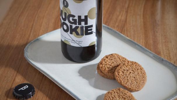 <p>Die beiden Schöpfungen wurden jeweils aus den Abfällen des anderen Produktes kreiert.</p>