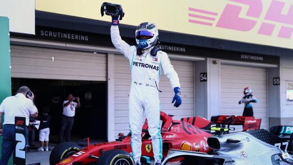 <p>Valtteri Bottas hat den Großen Preis von Japan gewonnen und mit seinem Mercedes-Team zum sechsten Mal in Folge vorzeitig die Team-Weltmeisterschaft perfekt gemacht.</p>