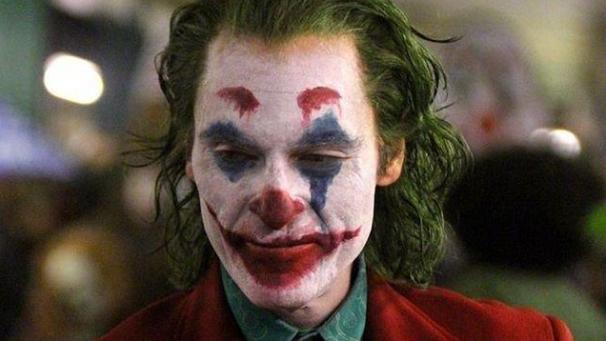 <p>Schauspieler Joaquin Phoenix spielt den psyschich kranken „Joker“.</p>