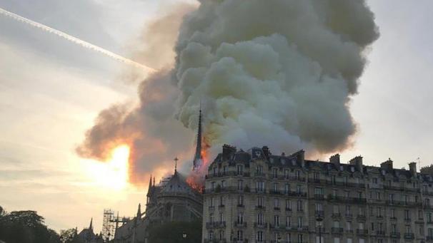 <p>Im April 2019 brannte es in der Notre-Dame in Paris.</p>