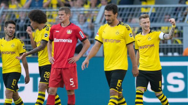 <p>In der ARD-Sendung „Verstehen Sie Spaß“ werden regelmäßig prominente Personen in unangenehme Situationen gebracht. Nun hat es auch die BVB-Spieler Marco Reus (hinten rechts) und Mats Hummels (vorne rechts) erwischt.</p>