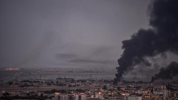 <p>Rauch steigt von der Stadt Ras al-Ain auf.</p>