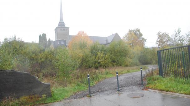 <p>Auf dem nach dem Abriss einer Lagerhalle seit Jahren brach liegenden Gelände Pip in unmittelbarer Nähe zur Vitus-Pfarrkirche will der Immobilienentwickler Eiffage Development eine Residenz mit 33 Wohneinheiten errichten.</p>