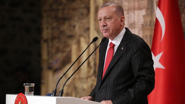 <p>Recep Tayyip Erdogan ist seit dem 28. August 2014 der zwölfte Präsident der Türkischen Republik.</p>