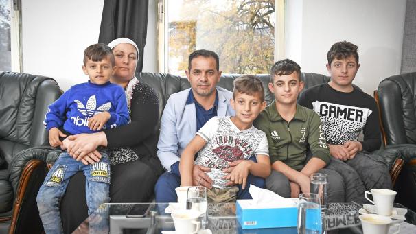 <p>Die kurdische Familie Mohammed hat in Eupen im Dreiländereck eine Bleibe gefunden. Aus der Heimat im syrisch-türkisch-irakischen Dreiländereck musste man fliehen.</p>