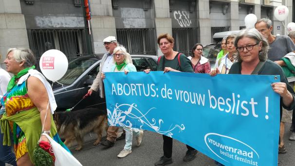 <p>Demonstration vor einem Jahr in Brüssel: „Abtreibung: Die Frau entscheidet.“</p>