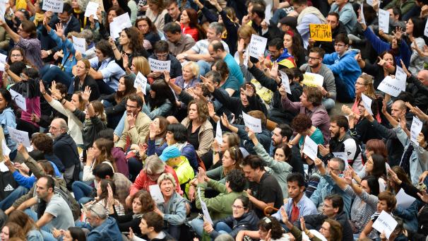 <p>Die Straßen in Barcelona und anderen katalonischen Städten waren voller Demonstranten.</p>