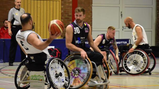 <p>Gegen Wiesbaden blieben die Roller Bulls Ostbelgien ihren Fans vieles schuldig.</p>