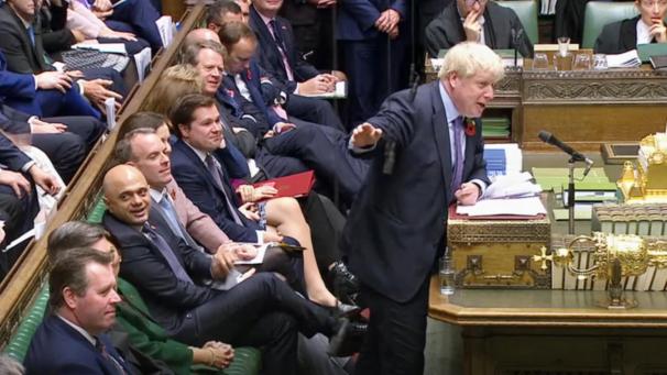 <p>Das britische Parlament stimmte für Neuwahlen am 12. Dezember.</p>
