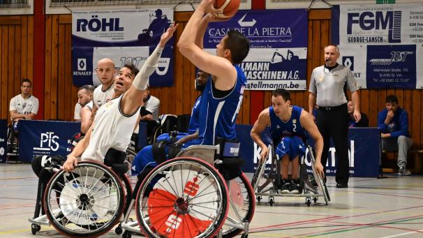 <p>2019 - RBO vs Thuringia Bulls FB - 008</p>