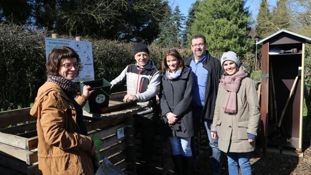 <p>Eine ganze Menge an Projekten laufen in Eupen, so beispielsweise die Kompostbox, die in mehreren Vierteln zur Entsorgung von Küchenabfällen zur Verfügung steht.</p>