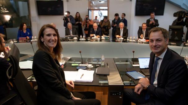 <p>Sophie Wilmès leitete am Freitag als Premierministerin ihren ersten Ministerrat.</p>