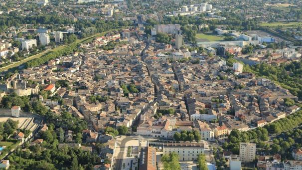 <p>Ein Blick von oben auf Montélimar</p>