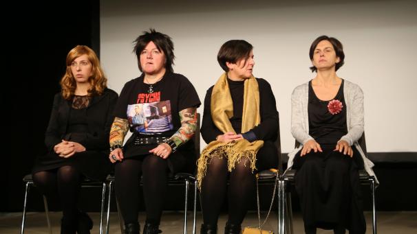 <p>Derzeit laufen die Proben, aufgeführt wird das Stück erstmals öffentlich am 23. November.</p>