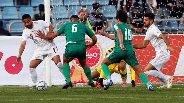 <p>Omid Ebrahimi (ganz links) von der AS Eupen im Trikot der iranischen Nationalmannschaft</p>