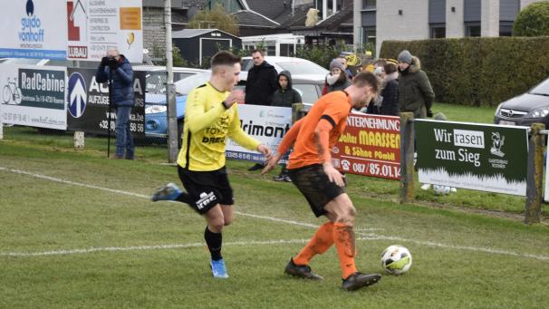 <p>Stand zum ersten Mal in dieser Saison in der RFC-Startelf: Joao Küpper (l.)</p>
