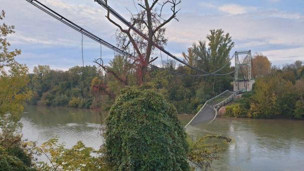 <p>Eine Straßenbrücke ist nördlich von Toulouse zusammengebrochen.</p>