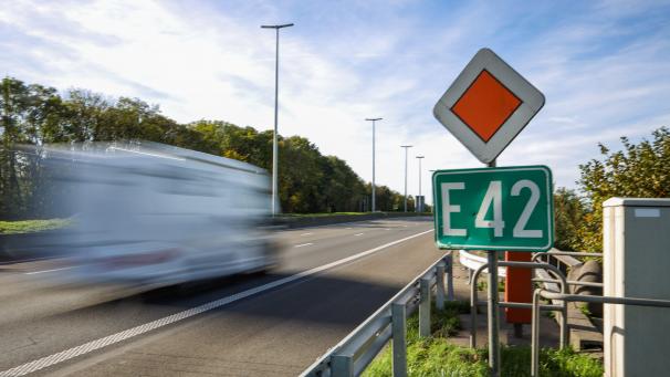 <p>Die Mindestgeschwindigkeit auf belgischen Autobahnen soll von derzeit 70 auf 80 Stundenkilometer angehoben werden.</p>