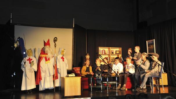 <p>Der Nikolaus und seine Begleiter sorgen für Aufregung in den Familien.</p>