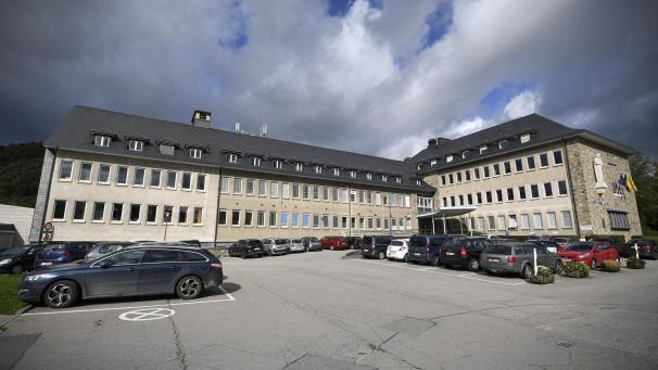 <p>Der Rücktritt des Ärztlichen Direktors, Dr. Jean-Pol Bleus, in Malmedy spricht Bände über die Situation.</p>