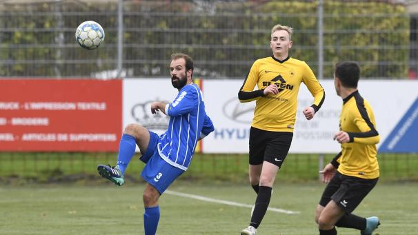 <p>Rafael Diaz (links) besorgte den Eupener Ausgleich zum 1:1.</p>
