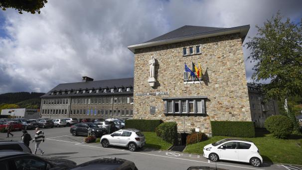 <p>Blick auf die Clinique Reine Astrid in Malmedy</p>