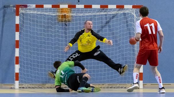 <p>Marco Demonthy hütete in Bocholt 60 Minuten lang das Tor der KTSV Eupen.</p>