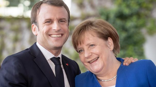 <p>Emmanuel Macron und Angela Merkel werden sich wahrscheinlich am 16. Dezember in Bastogne wiedersehen.</p>