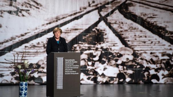 <p>Am 26.01.2015 sprach Merkel bei der zentralen Auftaktveranstaltung des weltweiten Gedenkens zum 70. Jahrestag der Befreiung des Konzentrationslagers Auschwitz in Berlin.</p>