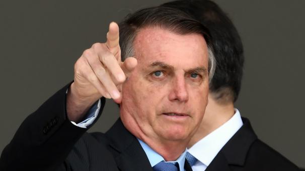 <p>NGOs haben die Waldbrände im Amazonas gelegt, um Spendengelder zu sammeln - das behauptet Brasiliens Präsident Jair Bolsonaro.</p>