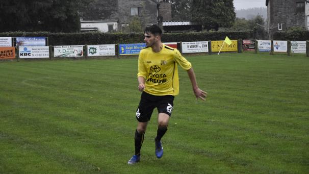 <p>Fabrice Stoffels erhöhte per sehenswertem Freistoß auf 2:0.</p>